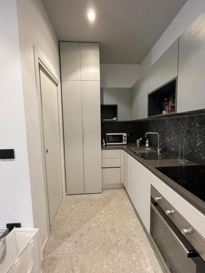 De Luca 6 Apartments Σαλέρνο Εξωτερικό φωτογραφία