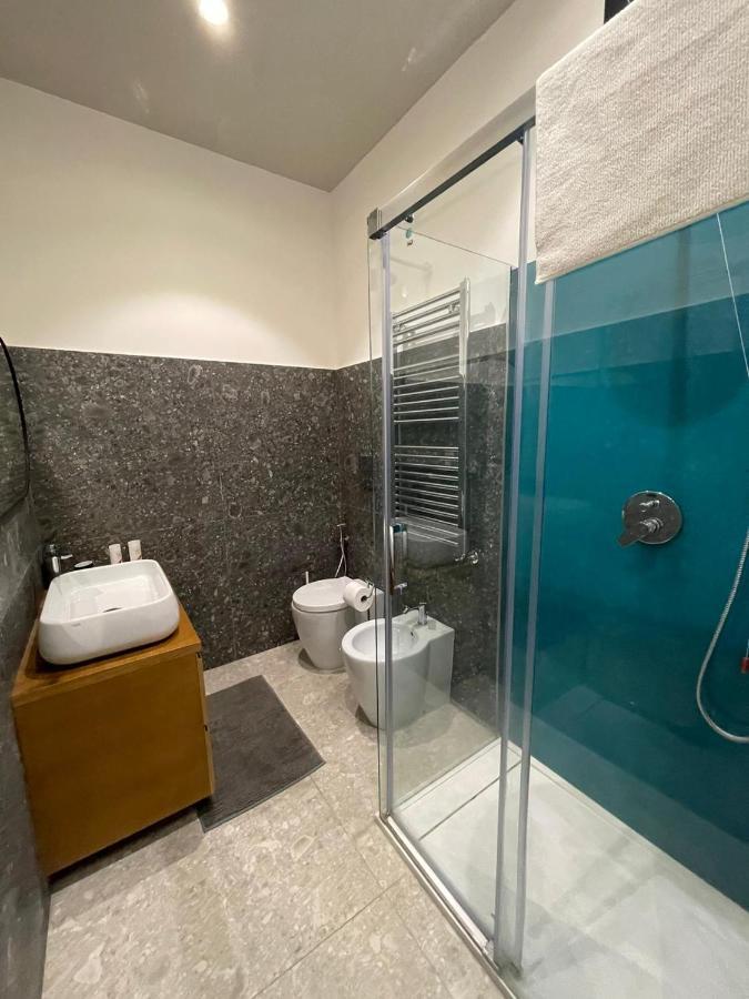De Luca 6 Apartments Σαλέρνο Εξωτερικό φωτογραφία