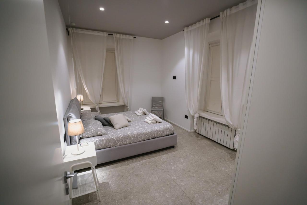 De Luca 6 Apartments Σαλέρνο Εξωτερικό φωτογραφία