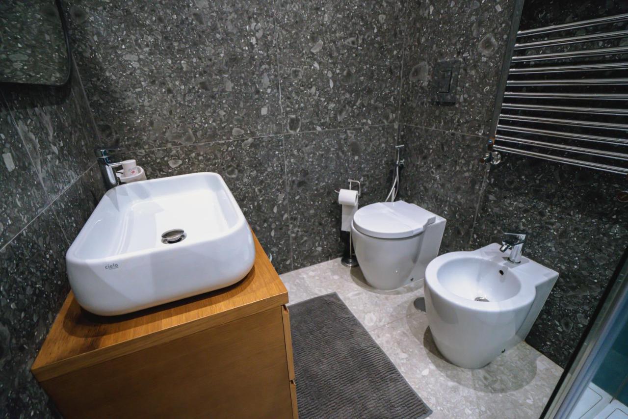 De Luca 6 Apartments Σαλέρνο Εξωτερικό φωτογραφία