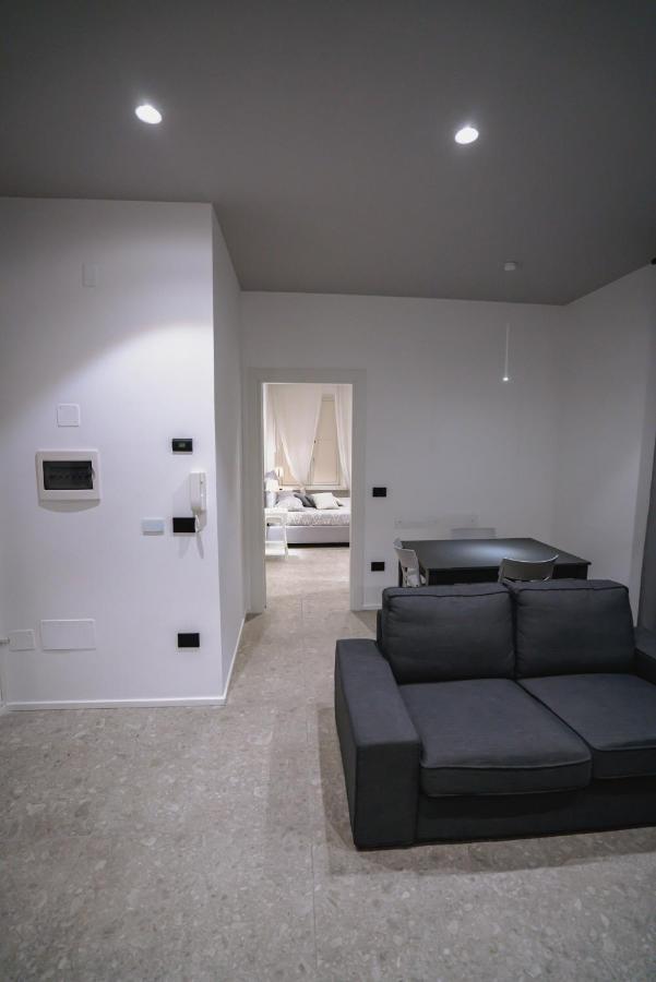 De Luca 6 Apartments Σαλέρνο Εξωτερικό φωτογραφία