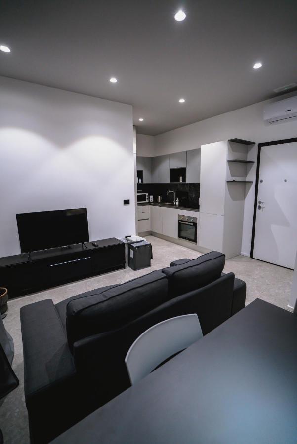 De Luca 6 Apartments Σαλέρνο Εξωτερικό φωτογραφία