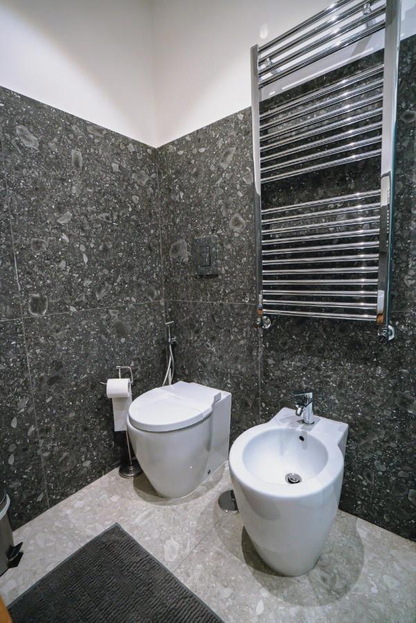 De Luca 6 Apartments Σαλέρνο Εξωτερικό φωτογραφία